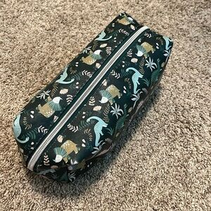 5/$20 Makeup bag